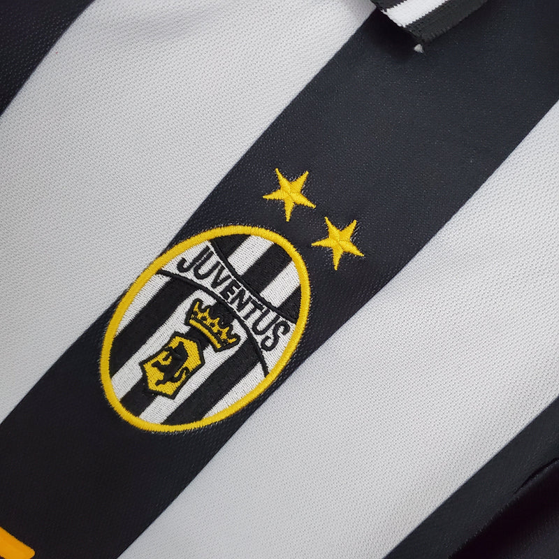 Camiseta Juventus Primera 01/02 - Versión Retro