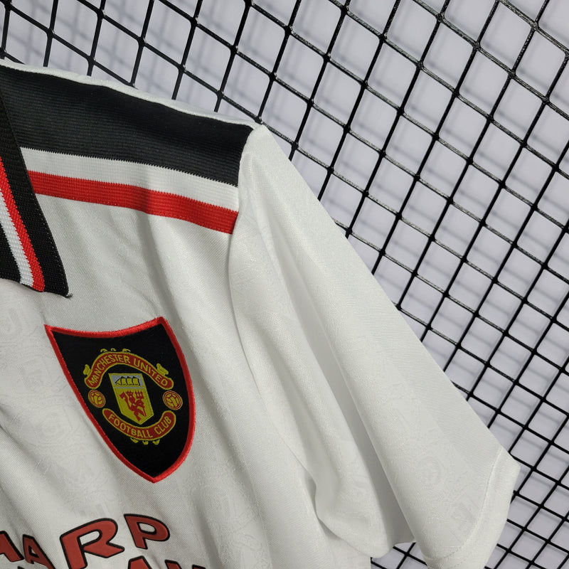 Camiseta Manchester United Reserva 97/99 - Versión Retro